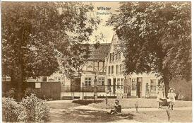 1910 Stadtpark und Wende an der Deichstraße in Wilster