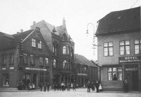 1890 Markt und Marktstraße (spätere Op de Göten) in Wilster