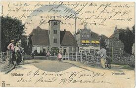1900 Neumarkt in Wilster mit dem Spritzenhaus