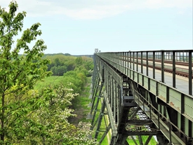 2020 Eisenbahn Hochbrücke Hochdonn über den Nord- Ostsee Kanal
vom Bebek aus gesehen