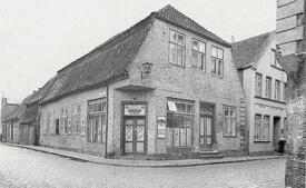 1920 (geschätzt) Gasthaus "Ratsklause" Ecke Rathausstraße und Schmiedestraße in Wilster