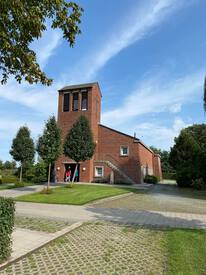 2020 Auferstehungs Kapelle auf dem Friedhof in der Stadt Wilster