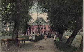 1909 Stadtpark und damalige Knaben-Schule in Wilster
