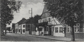 1935 Dorfstraße mit dem Gasthaus "Zur guten Hoffnung" in Wewelsfleth an der Stör
