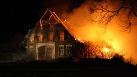 12.12.2014 Schadenfeuer vernichtet den Hof Krey in Beidenfleth Fockendorf
