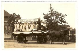 1932 Umzug zum 650ten Stadtjubiläum der Stadt Wilster - Festwagen der Genossenschaftsmeierei Wilster