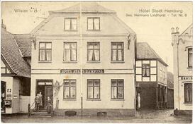 1925 Hotel Stadt Hamburg am Markt in der Stadt Wilster