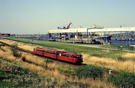 1988 Nebenstrecke Wilster - Brunsbüttel Süd
Schienenbus bei Ostermoor