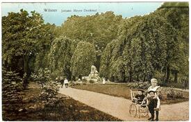 1909 Stadt Wilster - Stadtpark mit dem Johann Meyer Denkmal