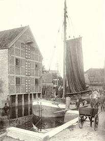1880 Segelschute ANNA im Hafen am Rosengarten in der Stadt Wilster