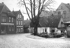 1940 Blick vom Neumarkt in die Straße Neustadt