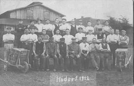 1912 Belegschaft der Ziegelei in Hodorf