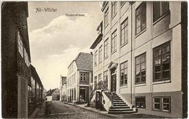 1880 Rathausstraße - die damalige Bäcker-Straße - mit dem Neuen Rathaus, dem Palais Doos