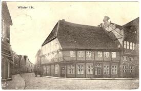 1920 Schmiedestraße und das Alte Balkenhaus in der Stadt Wilster