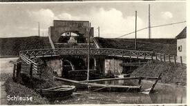 1935 gedeckte Schleuse am Bütteler Hafen