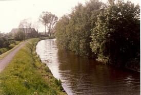 1986 Blick von der Mühlen-Brücke auf die Sielwettern/Wilsterau am Audeich