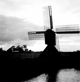 1953 Schöpfmühle an der Neufelder Wettern in der Gemeinde Nortorf - Abendstimmung in der Wilstermarsch