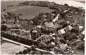 1959 Luftbild von Wewelsfleth in der Wilstermarsch