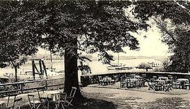 1952 Stör mit Sportbooten am Schlengel vor der Terasse beim Fährhaus Beidenfleth
