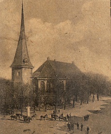 1909 Pferdehandel auf dem Marktplatz vor der Kirche St. Batholomäus zu Wilster