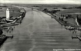 1960 Nord- Ostsee Kanal bei der Fähre Burg