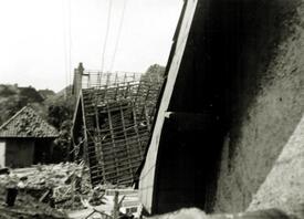 Am 15. Juni 1944 wurde die Stadt Wilster bombardiert und dabei Wohnhäuser am Steindamm zerstört