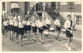 ca. 1957 Fest der Kindergilde - Spielmannszug der Volksschule
