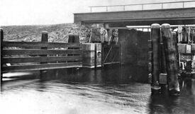 ca. 1905 Schleuse der Wilsterau zum Kaiser-Wilhelm-Kanal (NOK)