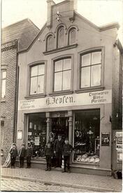 1913 Geschäftshaus an der Straße Neustadt in der Stadt Wilster