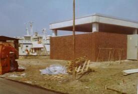 1973 Burger Fähre - Neubau des Sanitärgebäudes auf der Nordseite des NOK