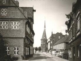 1966 Straße Op de Göten in Wilster - Altes Rathaus, Kirche St. Bartholomäus