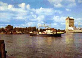 1962 Seebäderschiff Hein Godenwind und Kornhaus Burg