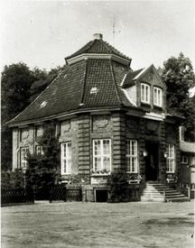 1968 Trichter - ehemaliges 1777 erbautes Gartenhaus Michaelsen in der Stadt Wilster