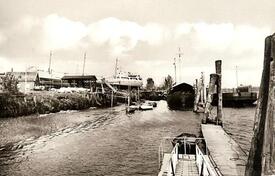 1963 Wewelsfleth - Dalben und Liegeplätze an der Stör bei der Peters Werft