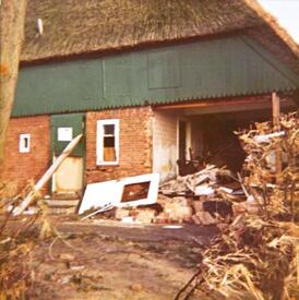 Bei der Surmflut am 03.01.1976 erheblich beschädigtes Haus in St. Margarethen