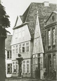 1865 Schwan Apotheke am Kohlmarkt 51 in der Stadt Wilster