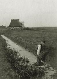 1912 Schloten - Aufreinigen eines Grabens in Tütermoor in der Gemeinde Büttel in der Wilstermarsch