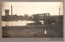 1910 Eisenbahndrehbrücke Taterpfahl im Zuge der Marschbahn