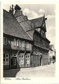 1949 Die Straße „Op de Göten“ mit dem Alten Rathaus in Wilster