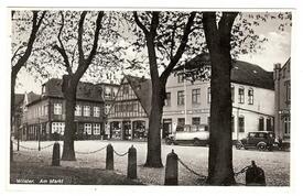1930 Südwestseite des Marktplatzes in der Stadt Wilster